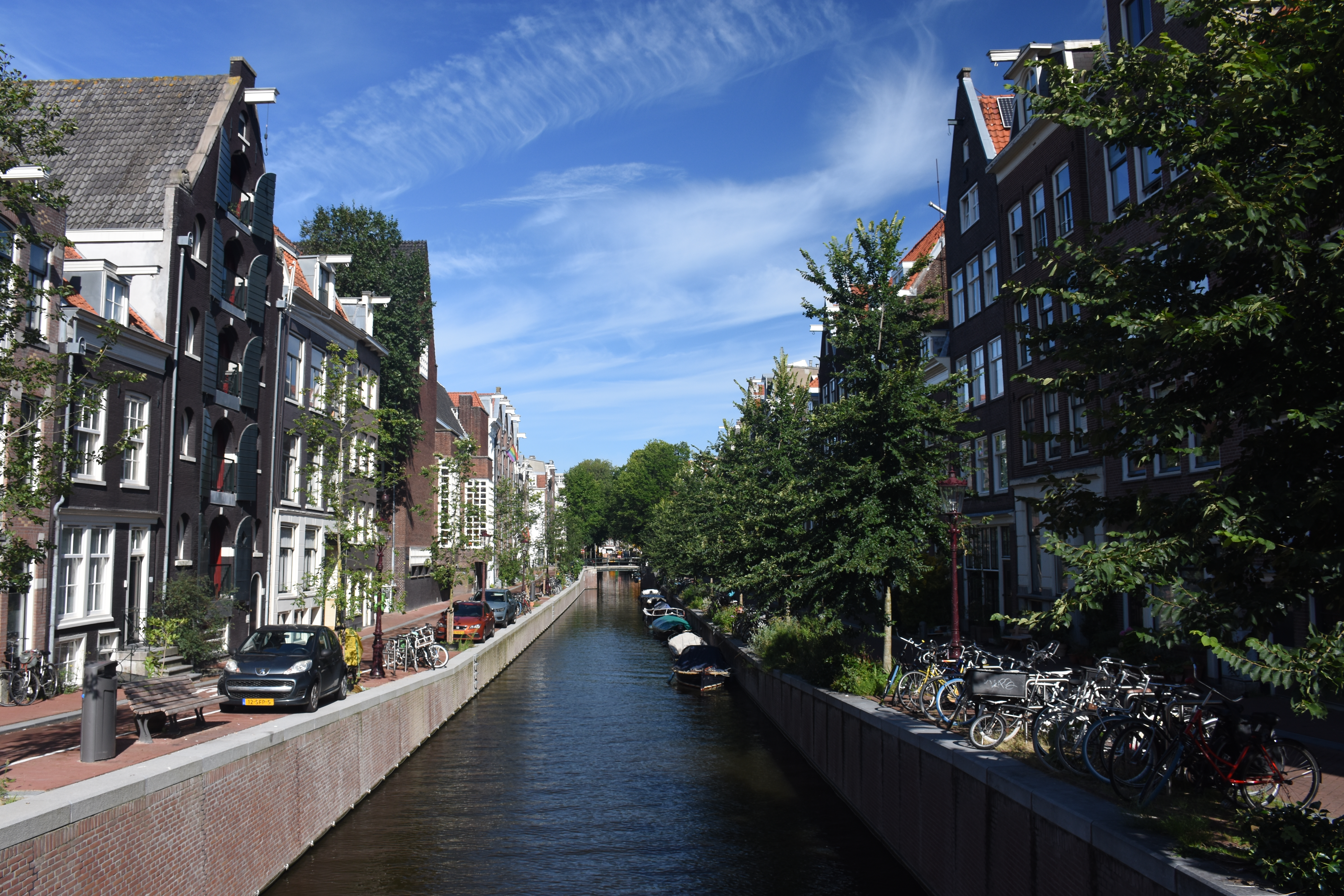 Typisk gata/kanal i Amsterdam